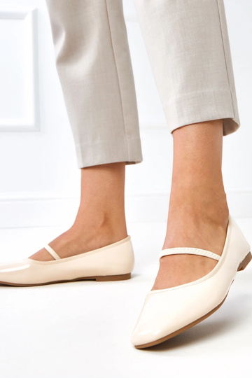 Ballerine verniciate color sabbia con elastico Lantos