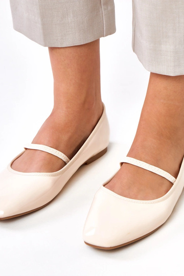 Ballerine verniciate color sabbia con elastico Lantos 2