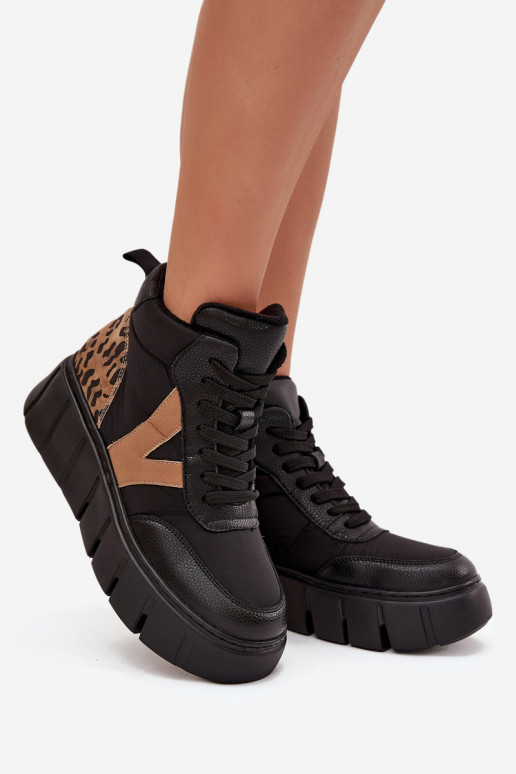 Pelle Stivali da donna con una piattaforma riscaldamento Vinceza 66838 colore nero Pelle Stivali da donna con una piattaforma riscaldamento Vinceza 66838 colore nero