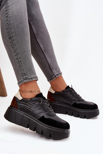 scarpe da ginnastica Scarpe modello sneakers Femminile con una piattaforma Vinceza 58565 colore nero
