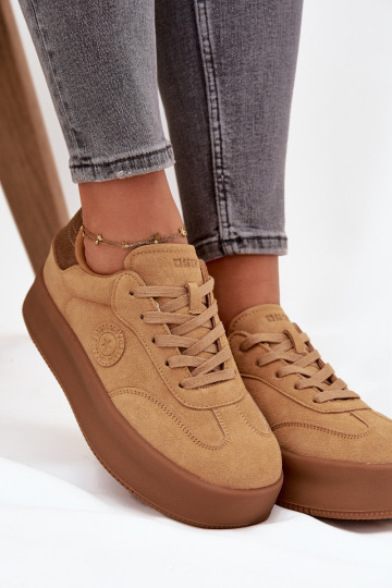 Scarpe modello sneakers Femminile con una piattaforma Big Star SS274762 colore marrone