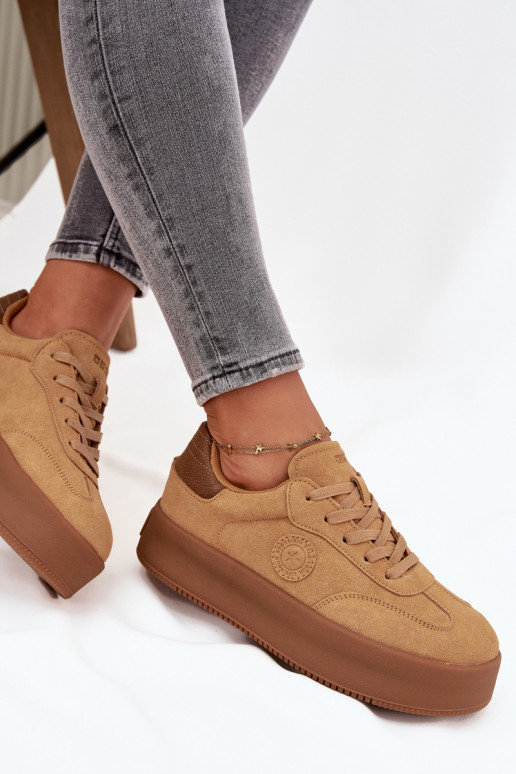 Scarpe modello sneakers Femminile con una piattaforma Big Star SS274762 colore marrone Scarpe modello sneakers Femminile con una piattaforma Big Star SS274762 colore marrone