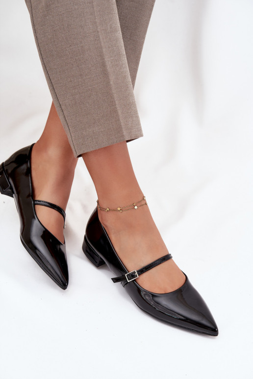 Ballerine laccate Abilitato Impercettibilem Obcasie con cinghie colore nero Isvella Ballerine laccate Abilitato Impercettibilem Obcasie con cinghie colore nero Isvella