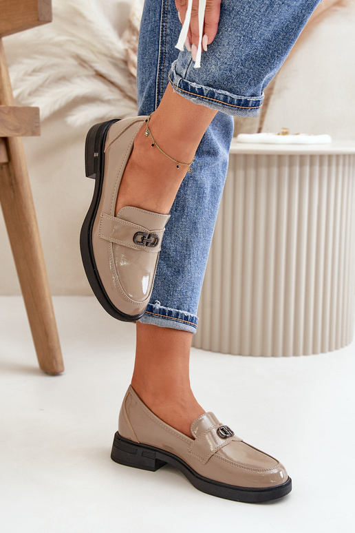 Mocassini in pelle verniciata sabbia... Mocassini in pelle verniciata sabbia...