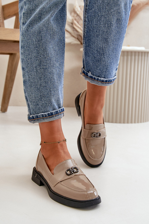 Mocassini in pelle verniciata sabbia... Mocassini in pelle verniciata sabbia...