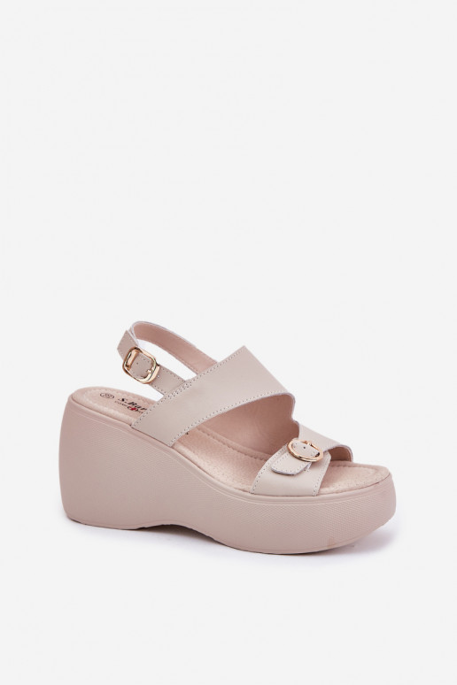 Sandali da donna Femminile Su un cuneo e piattaforma S.Barski LR51-540 beige
