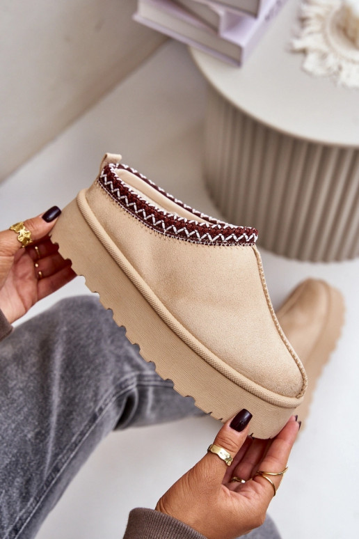 Stivali da neve beige Įjungtarirya da donna con tacco basso, platform e pelliccia