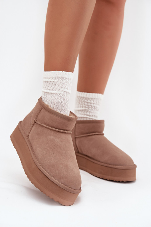 dalla pelle scamosciata Stivali da neve Femminile con una piattaforma Vinceza 97962 beige dalla pelle scamosciata Stivali da neve Femminile con una piattaforma Vinceza 97962 beige