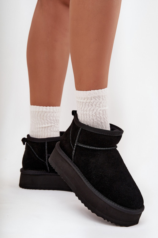 dalla pelle scamosciata Stivali da neve Femminile con una piattaforma Vinceza 97962 colore nero dalla pelle scamosciata Stivali da neve Femminile con una piattaforma Vinceza 97962 colore nero