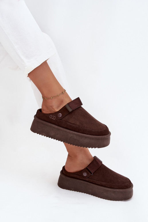 Stivali da neve Femminile con una piattaformacon chiusura adesivaem CzekoladoAe Jorielle Stivali da neve Femminile con una piattaformacon chiusura adesivaem CzekoladoAe Jorielle