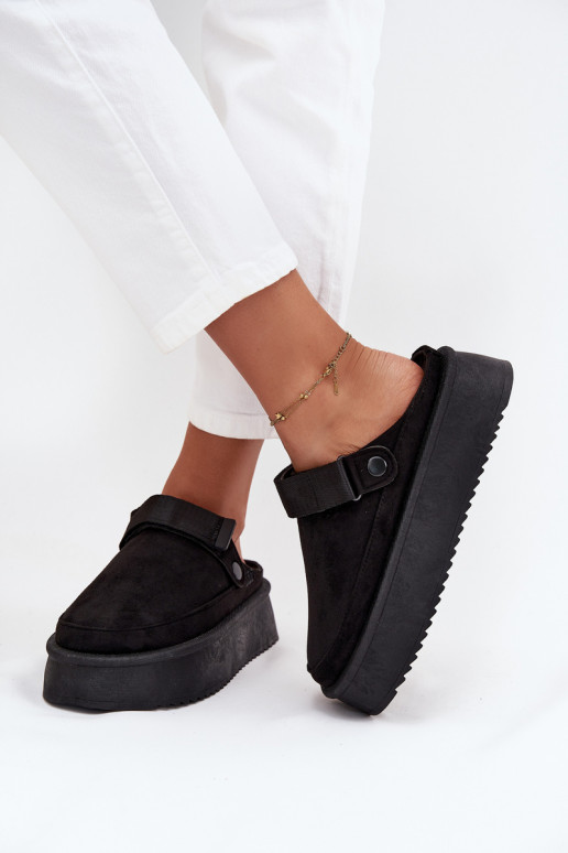 Stivali da neve Femminile con una piattaformacon chiusura adesivaem colore nero Jorielle Stivali da neve Femminile con una piattaformacon chiusura adesivaem colore nero Jorielle