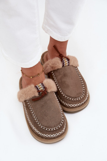 Pantofole donna con pelliccia e ricamo, color verde Perivelle
