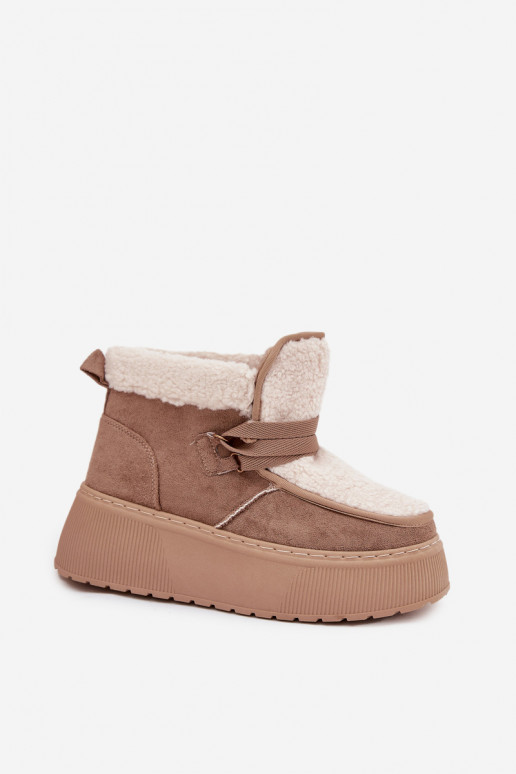 Stivali da neve Femminile con una piattaforma con una pelliccia beige Florivelle Stivali da neve Femminile con una piattaforma con una pelliccia beige Florivelle