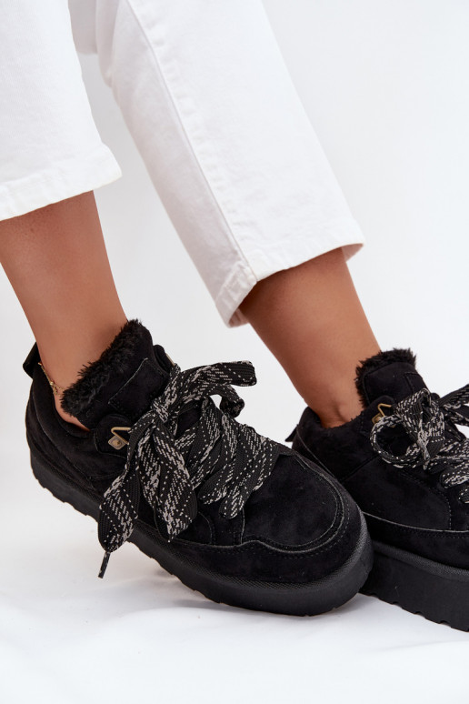 con lacci Stivali da neve Femminile con una piattaforma riscaldamento con pelliccia all interno colore nero Tavelle con lacci Stivali da neve Femminile con una piattaforma riscaldamento con pelliccia all interno colore nero Tavelle