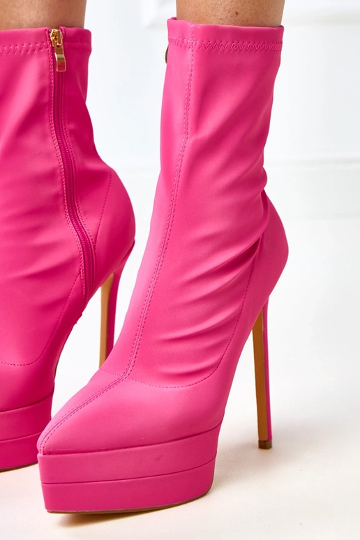 Stivaletti rosa in satin con tacco...