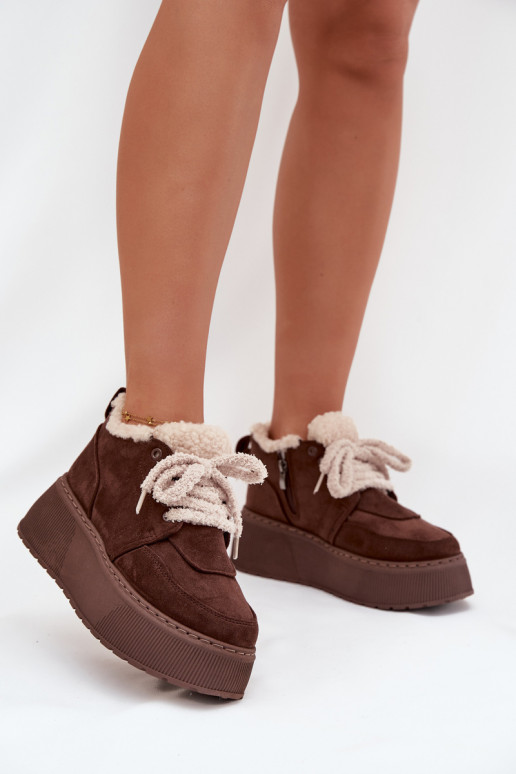 Stivali da neve Femminile con una piattaforma con una pelliccia Typu Baranek colore marrone Luma