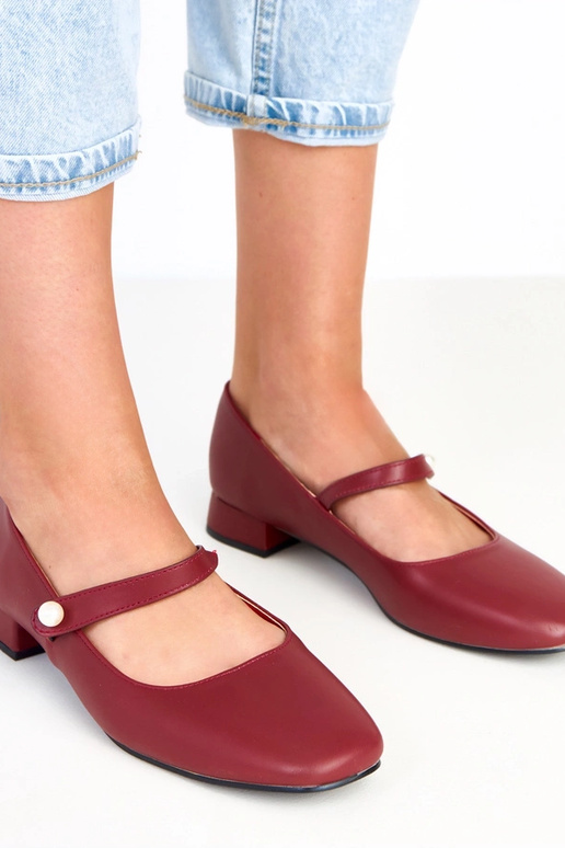 Décolleté bordeaux con tacco a... Décolleté bordeaux con tacco a...