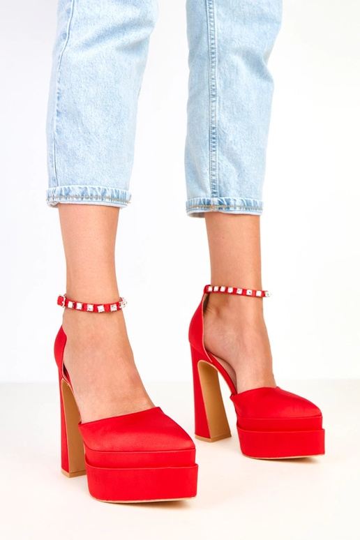 Décolleté rosse con plateau e... Décolleté rosse con plateau e...