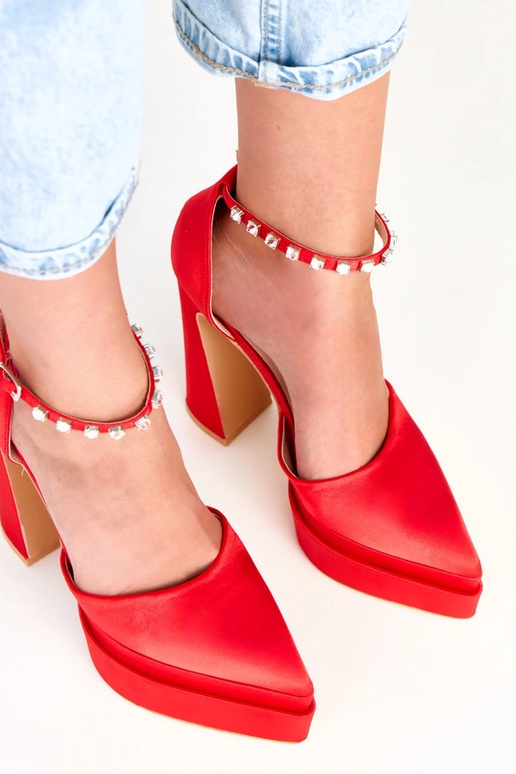 Décolleté rosse con plateau e... Décolleté rosse con plateau e...