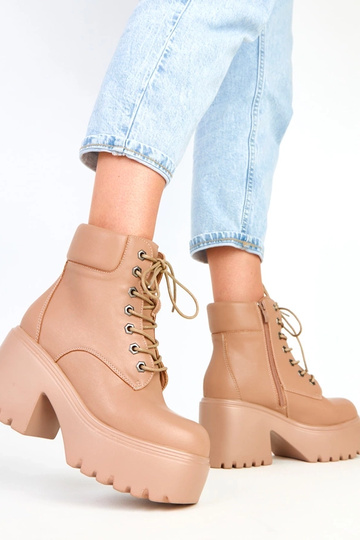 Stivaletti color sabbia con... 2