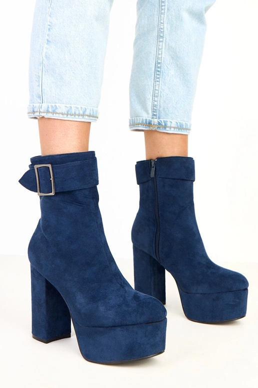 Stivaletti blu scuro con plateau e... Stivaletti blu scuro con plateau e...