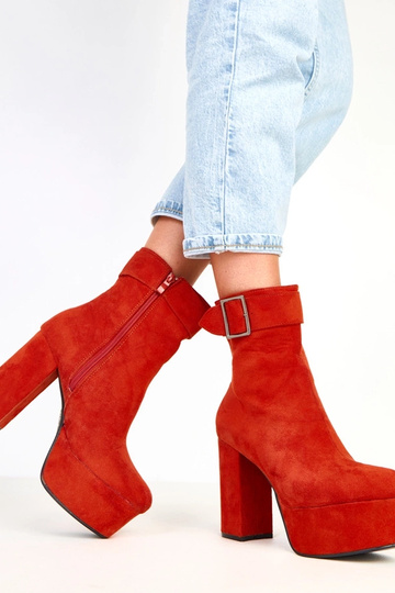 Stivaletti arancioni con... 2