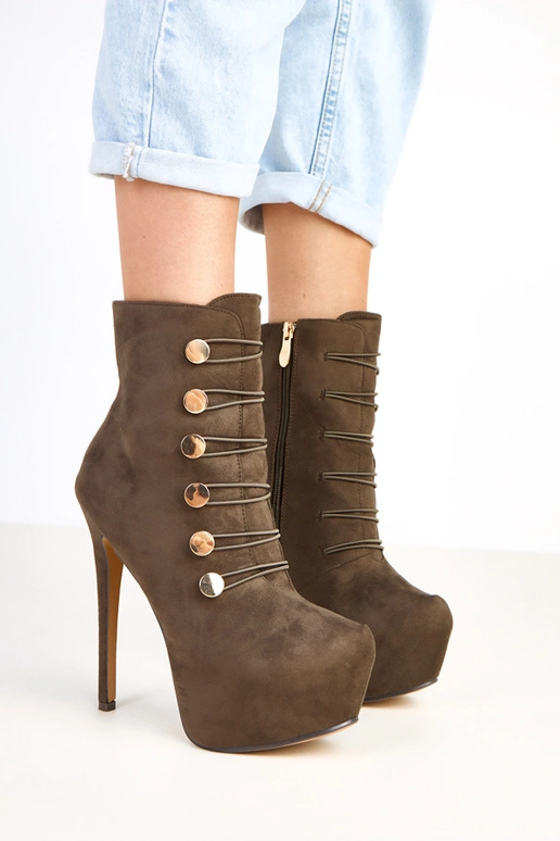 Stivaletti verdi con plateau e tacco... Stivaletti verdi con plateau e tacco...