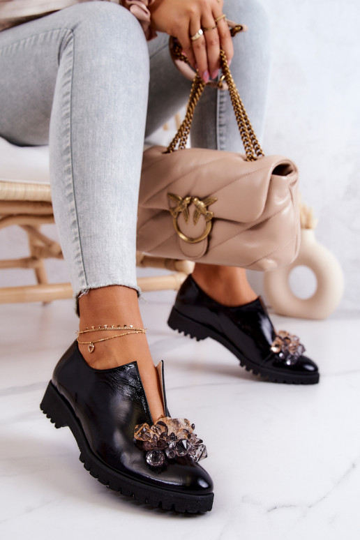 Stile elegante Pelle scarpe con ornamenti colore nero Cindy Stile elegante Pelle scarpe con ornamenti colore nero Cindy