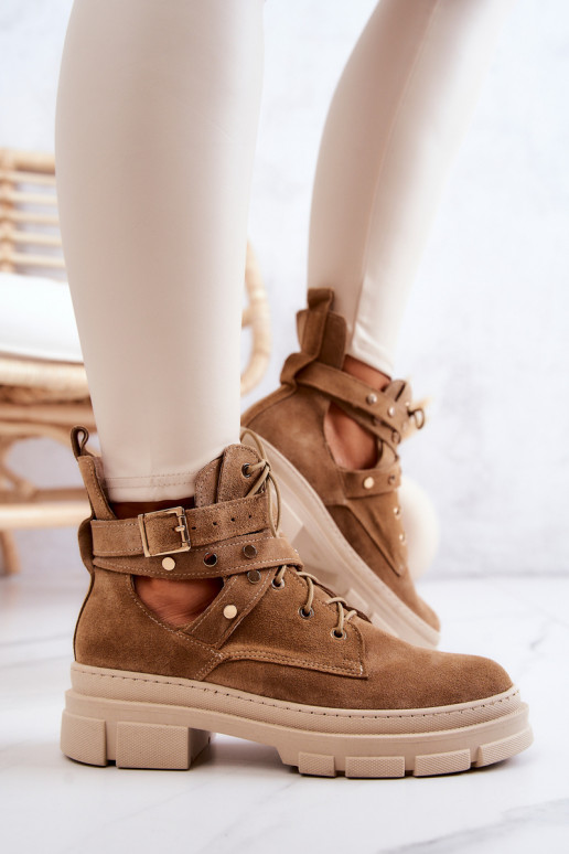 dalla pelle scamosciata Femminile Stivali Con ritagli colore marrone Everly dalla pelle scamosciata Femminile Stivali Con ritagli colore marrone Everly