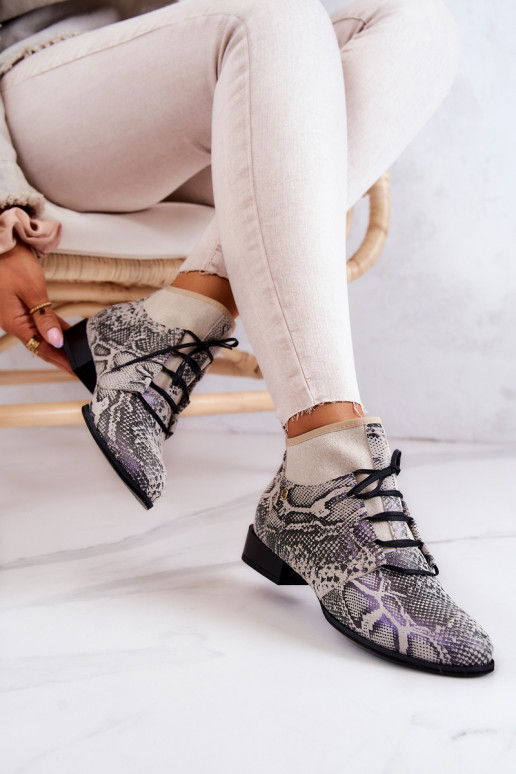 Stivali da donna dalla pelle scamosciata Calzature con imitazione della pelle di serpente Deveciejka 04744-03 beige Stivali da donna dalla pelle scamosciata Calzature con imitazione della pelle di serpente Deveciejka 04744-03 beige