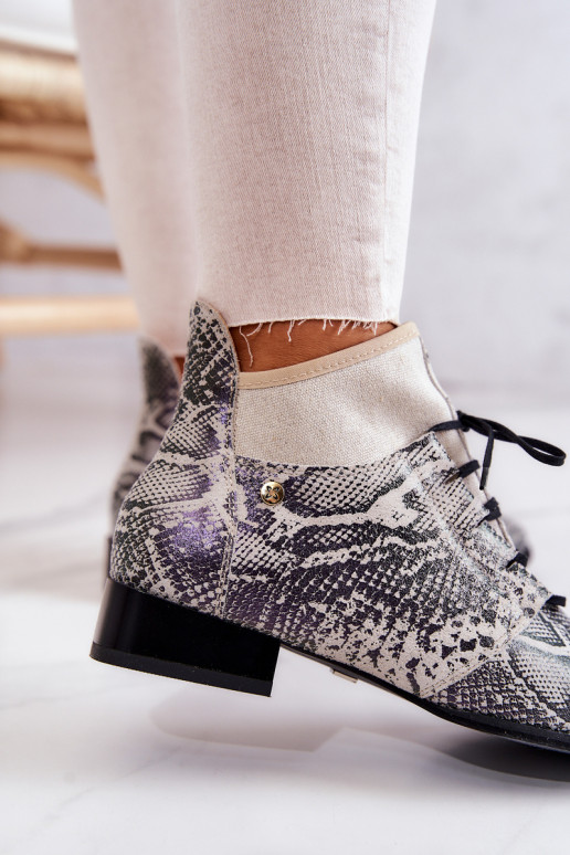 Stivali da donna dalla pelle scamosciata Calzature con imitazione della pelle di serpente Deveciejka 04744-03 beige Stivali da donna dalla pelle scamosciata Calzature con imitazione della pelle di serpente Deveciejka 04744-03 beige