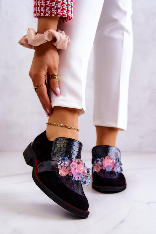 dalla pelle scamosciata scarpe con ornamenti Nero e-colore rosso Davine dalla pelle scamosciata scarpe con ornamenti Nero e-colore rosso Davine