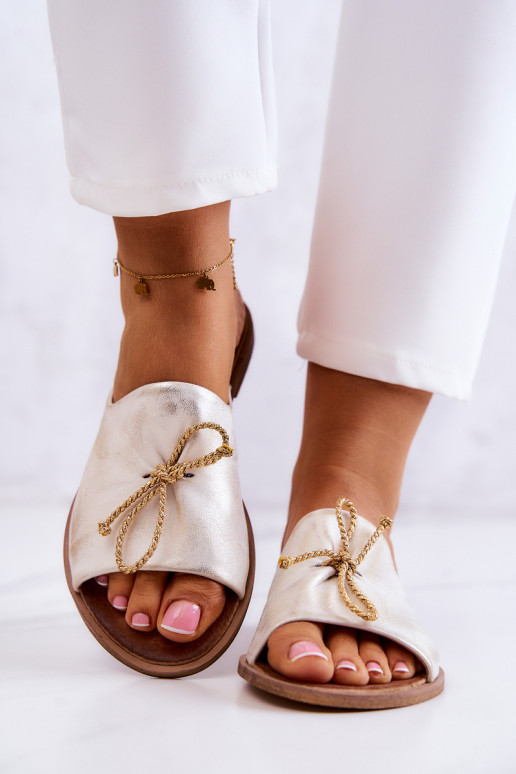 Zazoo 2659 Pantofole in pelle Femminile Bianco-colore dorato Zazoo 2659 Pantofole in pelle Femminile Bianco-colore dorato