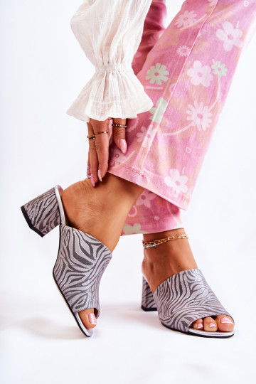 Ciabatte in pelle grigia per donna con tacco Zebra Nessita 2