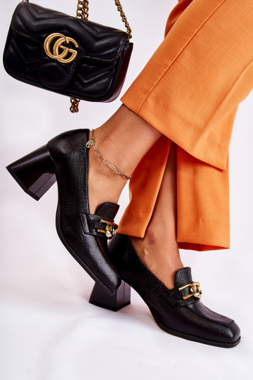 Scarpe in pelle con catene Laura Messi 2515 nere 2