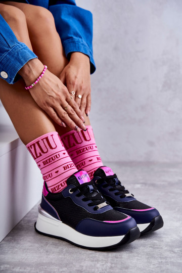 Femminile scarpe da ginnastica Su un cuneo GOE KK2N4081 Nero e-blu scuro