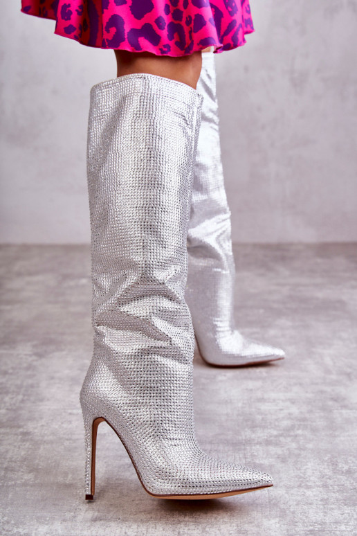Alla moda stivali con tacchi sottili con gli occhi scintillanti color argento Lovisa Alla moda stivali con tacchi sottili con gli occhi scintillanti color argento Lovisa
