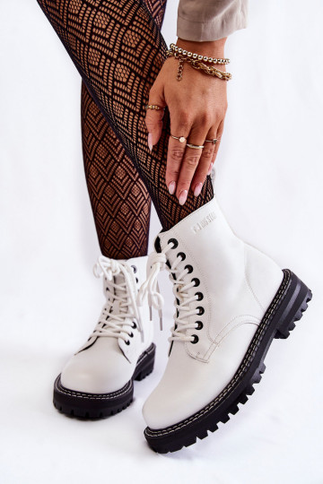 Femminile Stivali con una piattaforma Big Star KK274539 Colore bianco 2