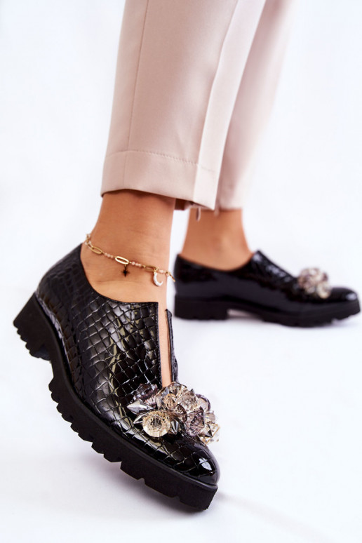 Stile elegante con effetto vernice scarpe con ornamenti  colore nero Cindy Stile elegante con effetto vernice scarpe con ornamenti  colore nero Cindy