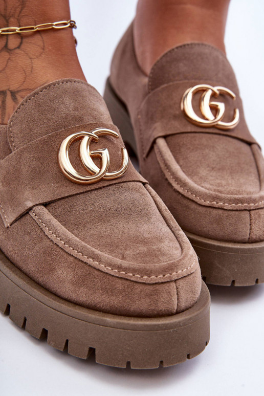 Femminile scarpe dalla pelle scamosciata con ornamenti beige Rosefalls Femminile scarpe dalla pelle scamosciata con ornamenti beige Rosefalls