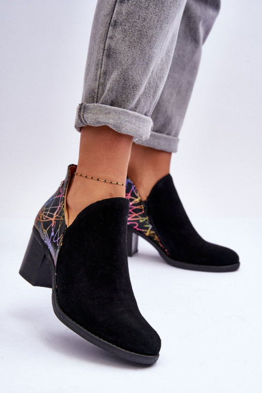 Stivali da donna con i tacchi Deveciejka 04492-99 colore nero Stivali da donna con i tacchi Deveciejka 04492-99 colore nero