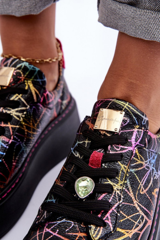 Pelle scarpe da ginnastica con una piattaforma Deveciejka 06191-39 Colori differenti