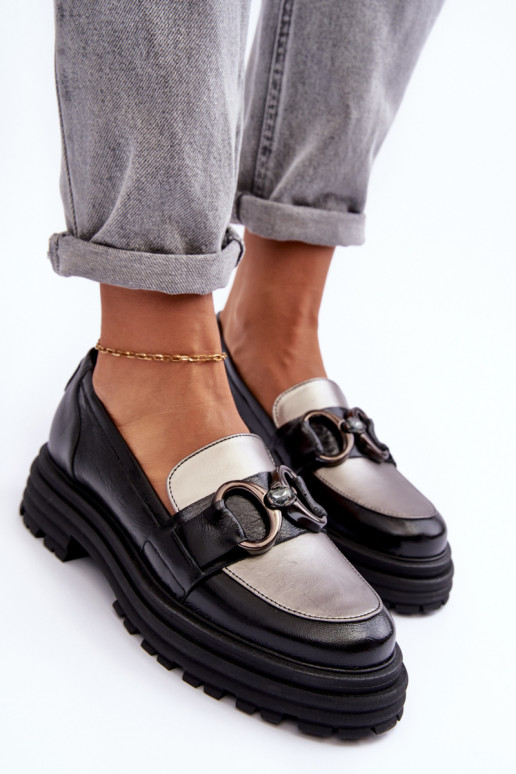 Stivaletti in pelle con suola massiccia colore nero Elkiza Stivaletti in pelle con suola massiccia colore nero Elkiza