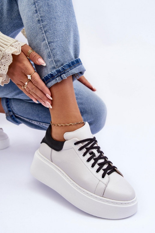 Femminile scarpe da ginnastica Pelle con una piattaforma Bianco-colore nero Lemar 10150 Femminile scarpe da ginnastica Pelle con una piattaforma Bianco-colore nero Lemar 10150