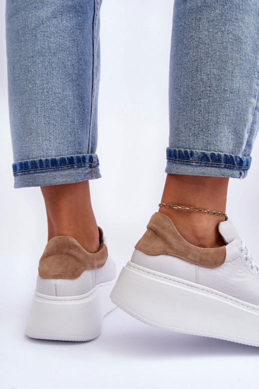 Femminile scarpe da ginnastica Pelle con una piattaforma Colore bianco Lemar 10150 Femminile scarpe da ginnastica Pelle con una piattaforma Colore bianco Lemar 10150