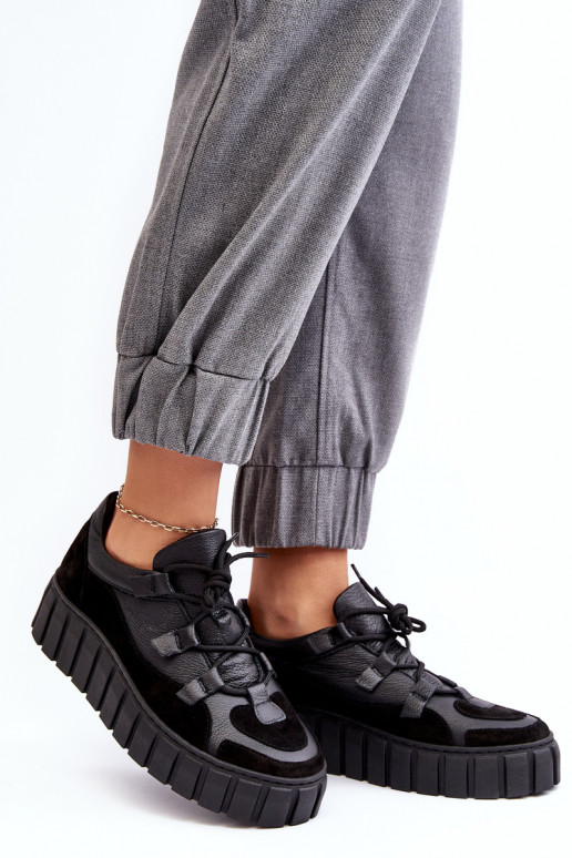 Femminile Pelle scarpe da ginnastica con una piattaforma M01/1 Zazoo colore nero Femminile Pelle scarpe da ginnastica con una piattaforma M01/1 Zazoo colore nero