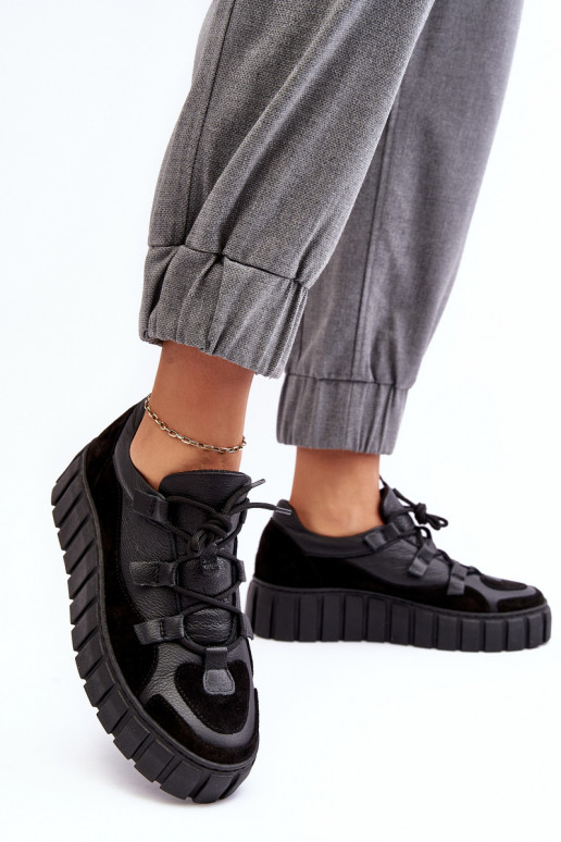 Femminile Pelle scarpe da ginnastica con una piattaforma M01/1 Zazoo colore nero Femminile Pelle scarpe da ginnastica con una piattaforma M01/1 Zazoo colore nero