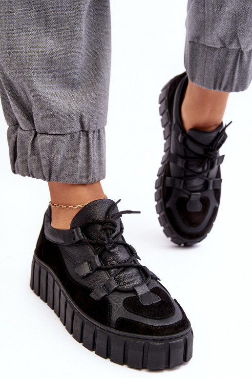 Femminile Pelle scarpe da ginnastica con una piattaforma M01/1 Zazoo colore nero Femminile Pelle scarpe da ginnastica con una piattaforma M01/1 Zazoo colore nero