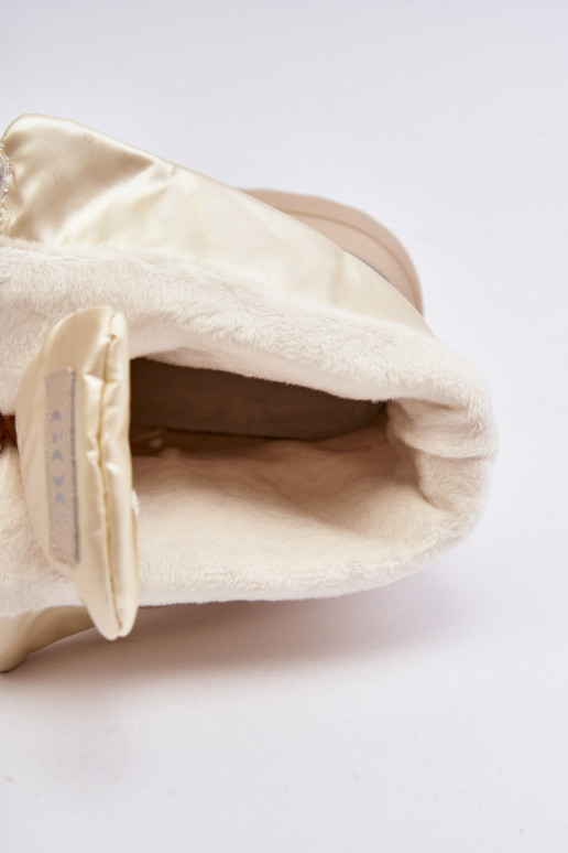 Stivali da neve Femminile Su una suola spessa con cerniere GOE MM2N4079 beige Stivali da neve Femminile Su una suola spessa con cerniere GOE MM2N4079 beige