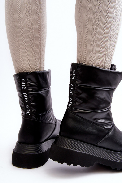 Stivali da neve Femminile Su una suola spessa con cerniere GOE MM2N4078 colore nero Stivali da neve Femminile Su una suola spessa con cerniere GOE MM2N4078 colore nero